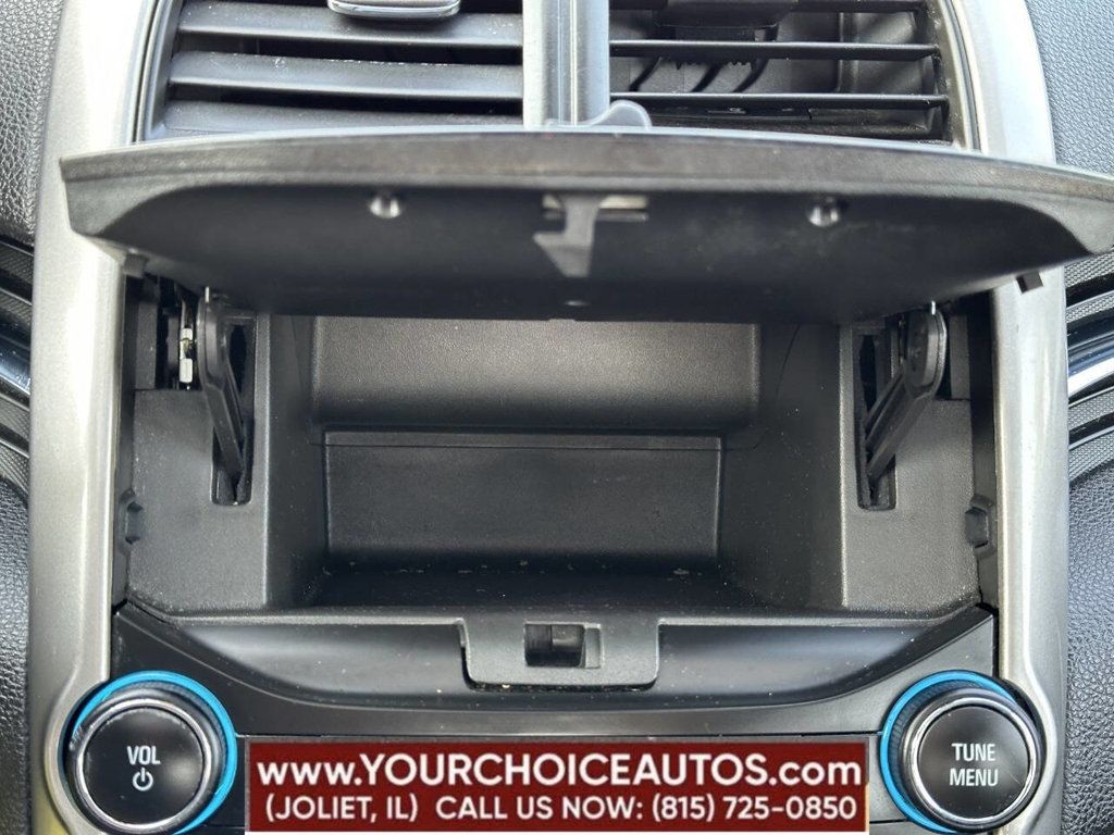 2016 Chevrolet Malibu Limited 4dr Sedan LT - 22861309 - 36