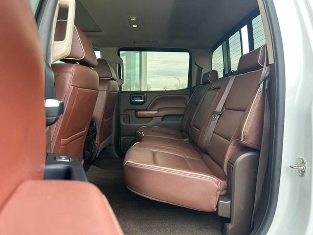 2016 Chevrolet Silverado 1500 High Country 4x4 4dr Crew Cab 5.8 ft. SB - 22962737 - 9