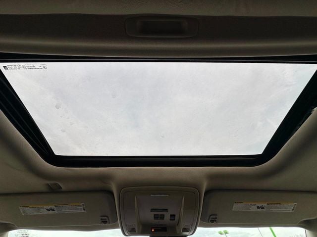 2016 Chevrolet Silverado 1500 High Country 4x4 4dr Crew Cab 5.8 ft. SB - 22962737 - 16