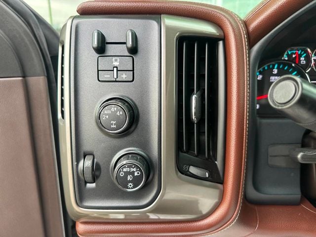 2016 Chevrolet Silverado 1500 High Country 4x4 4dr Crew Cab 5.8 ft. SB - 22962737 - 29