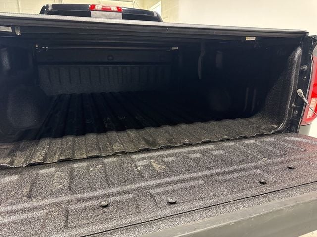 2016 Chevrolet Silverado 1500 LTZ - 22997611 - 36