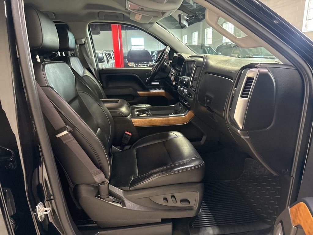 2016 Chevrolet Silverado 1500 LTZ - 22997611 - 42