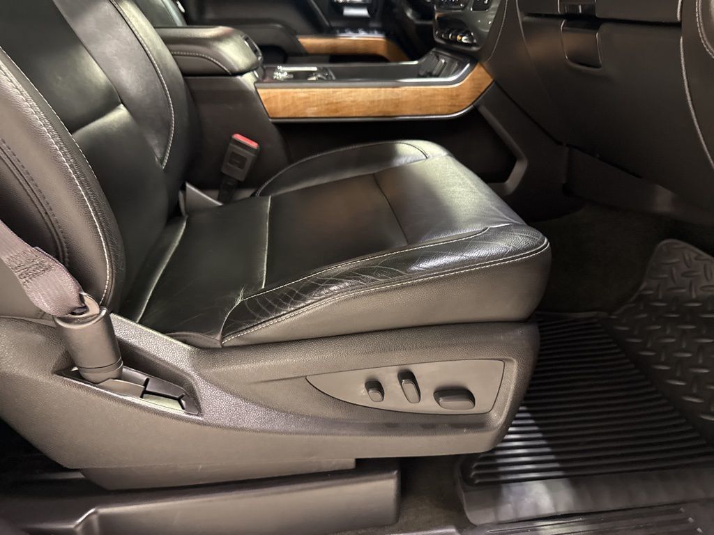 2016 Chevrolet Silverado 1500 LTZ - 22997611 - 45