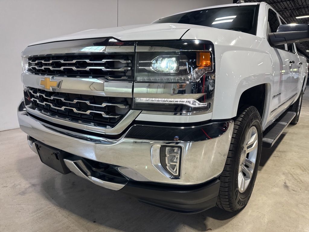 2016 Chevrolet Silverado 1500 LTZ - 23022762 - 9