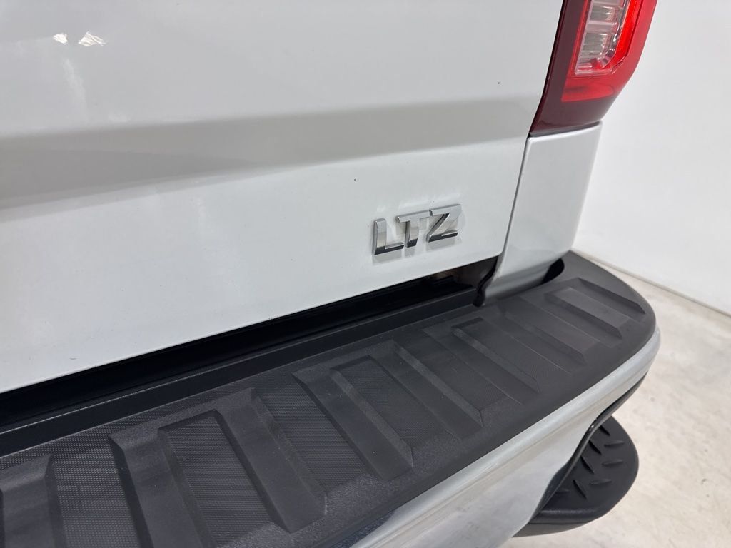 2016 Chevrolet Silverado 1500 LTZ - 23022762 - 14