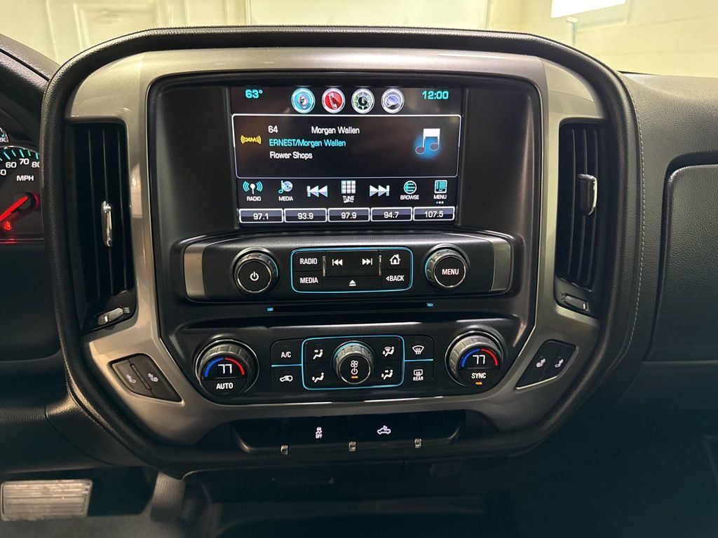 2016 Chevrolet Silverado 1500 LTZ - 23022762 - 21