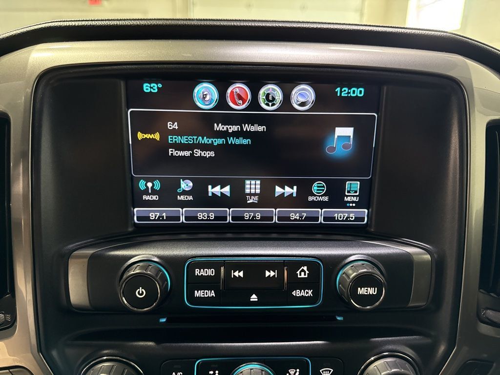 2016 Chevrolet Silverado 1500 LTZ - 23022762 - 22