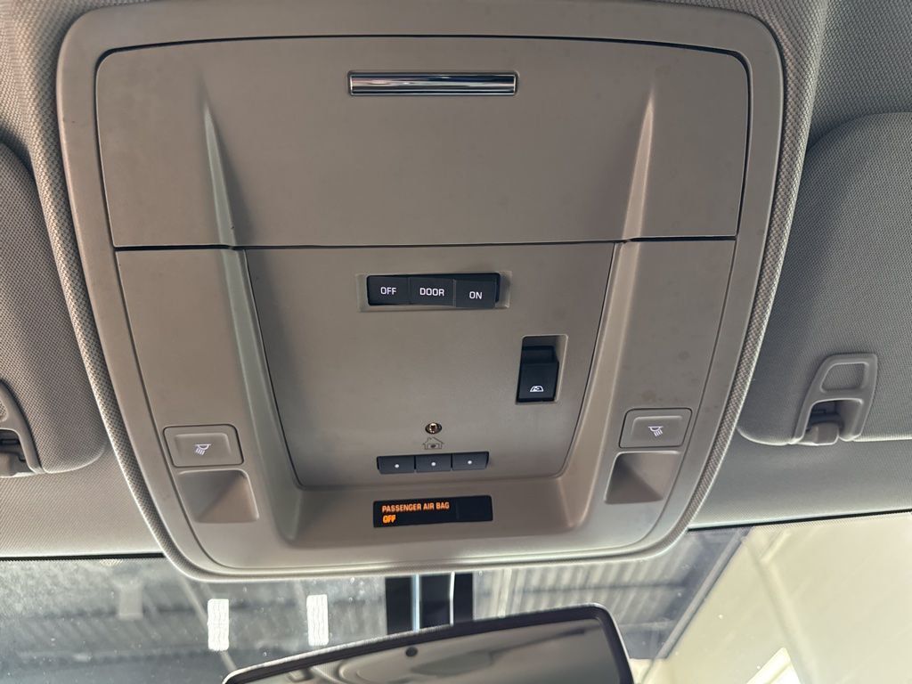 2016 Chevrolet Silverado 1500 LTZ - 23022762 - 28