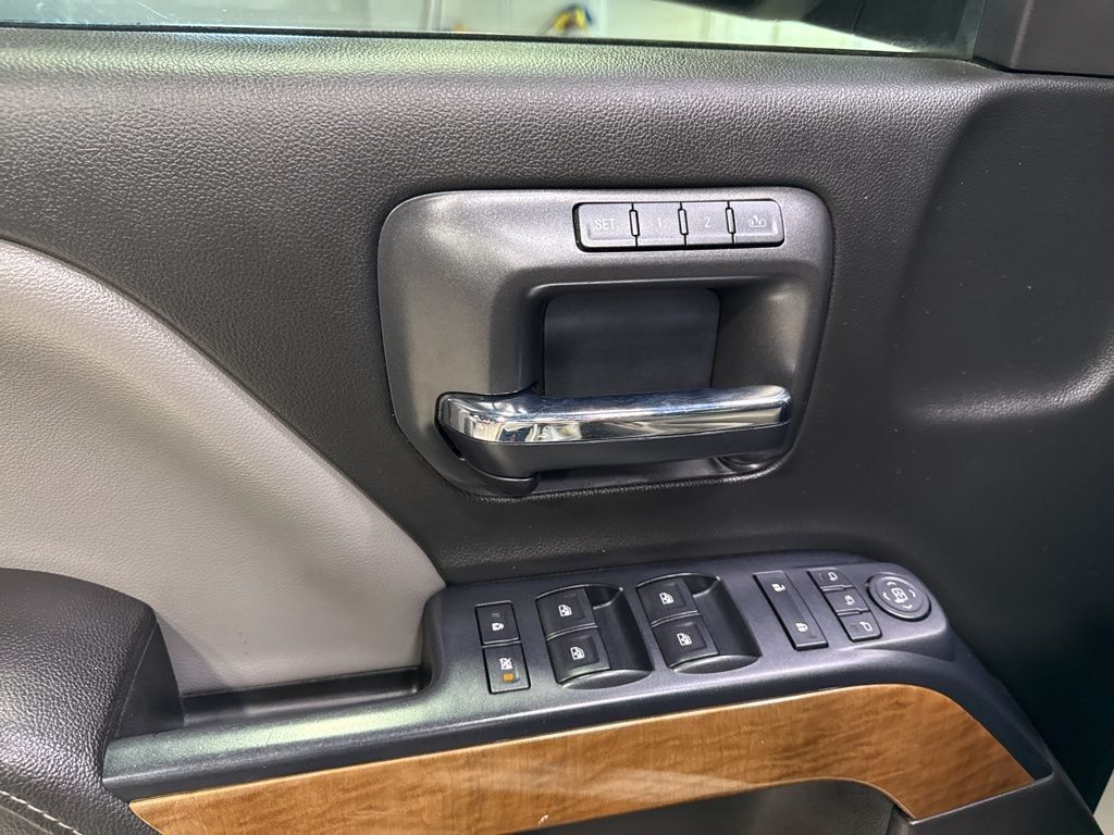 2016 Chevrolet Silverado 1500 LTZ - 23022762 - 35