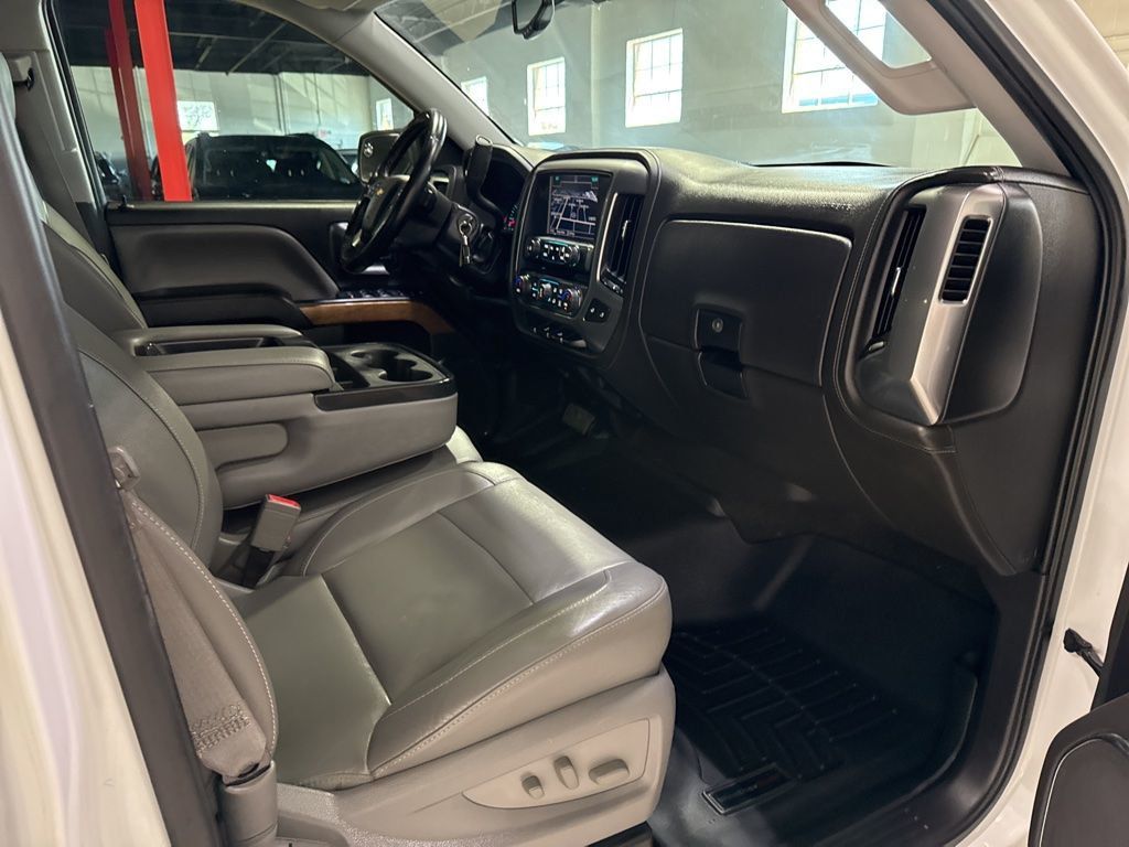 2016 Chevrolet Silverado 1500 LTZ - 23022762 - 52