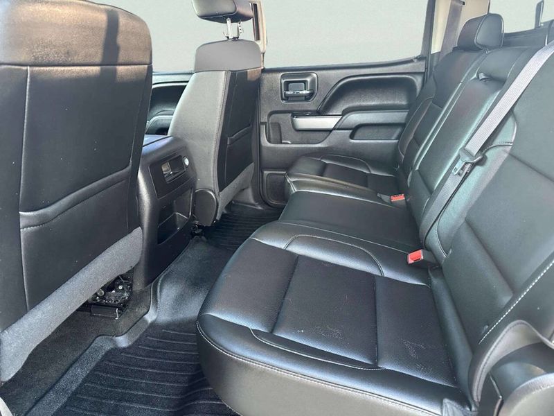 2016 Chevrolet Silverado 1500 LTZ Z71 4x4 4dr Crew Cab 5.8 ft. SB - 22963943 - 9