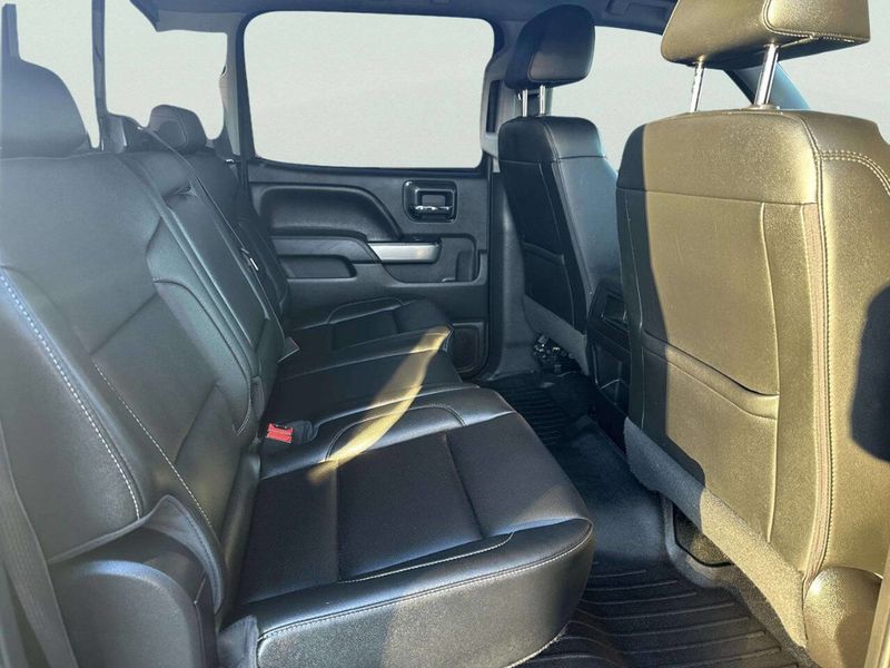 2016 Chevrolet Silverado 1500 LTZ Z71 4x4 4dr Crew Cab 5.8 ft. SB - 22963943 - 10