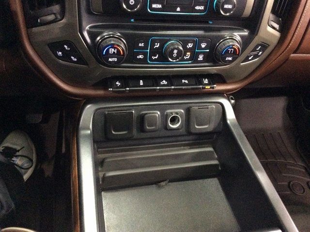 2016 Chevrolet Silverado 2500HD 4WD Crew Cab 153.7" High Country - 22360548 - 20