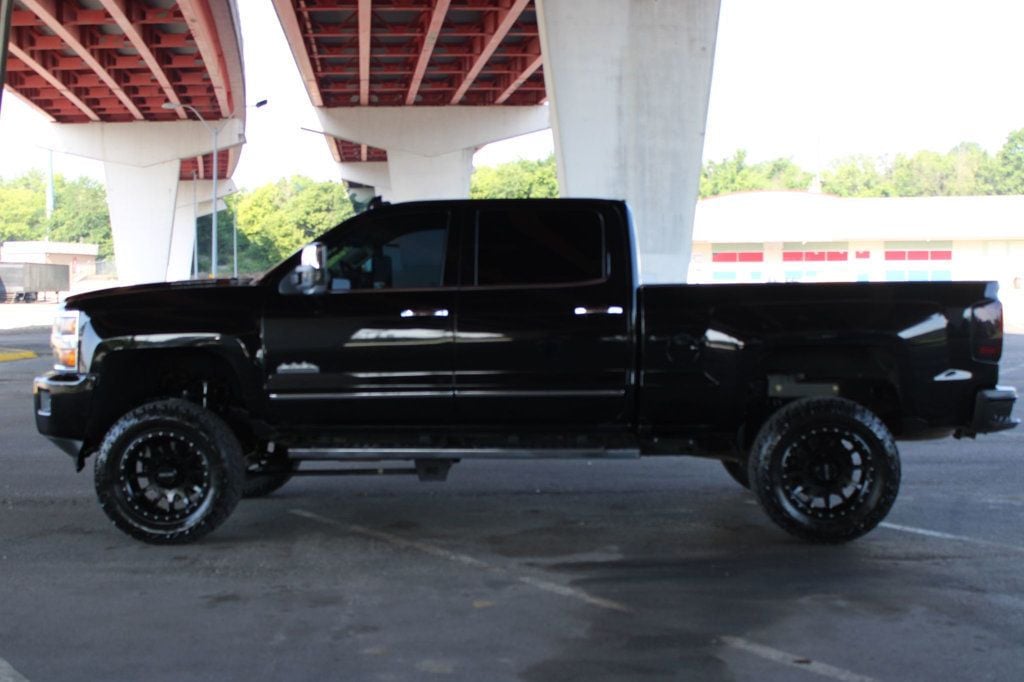 2016 Chevrolet Silverado 2500HD 4WD Crew Cab 153.7" High Country - 23045079 - 0