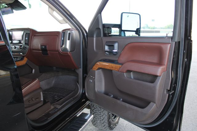 2016 Chevrolet Silverado 2500HD 4WD Crew Cab 153.7" High Country - 23045079 - 16