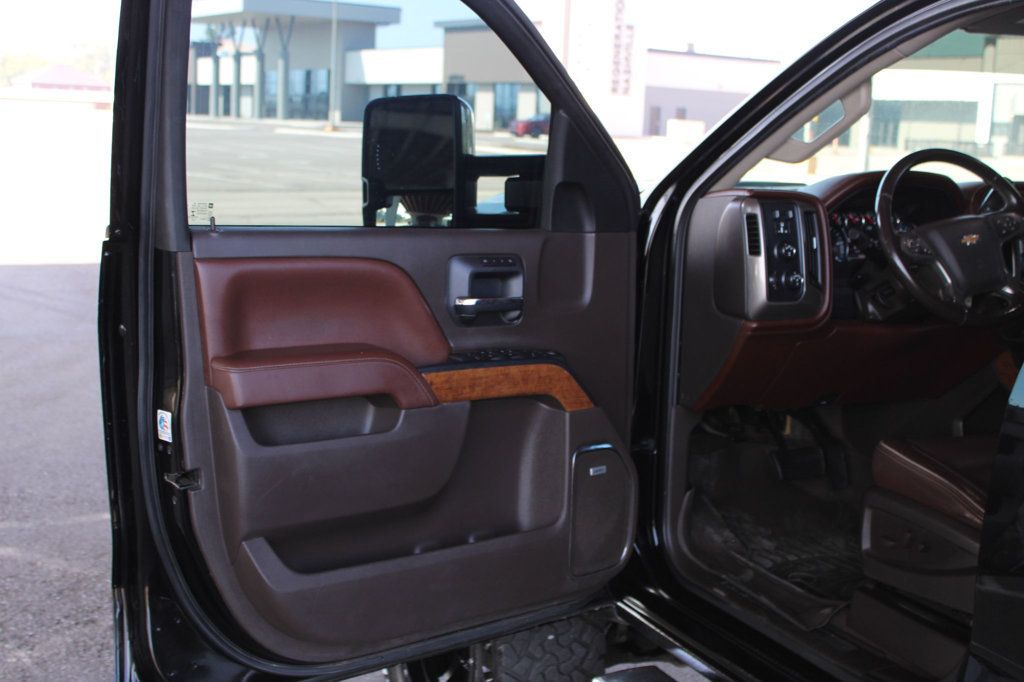 2016 Chevrolet Silverado 2500HD 4WD Crew Cab 153.7" High Country - 23045079 - 8