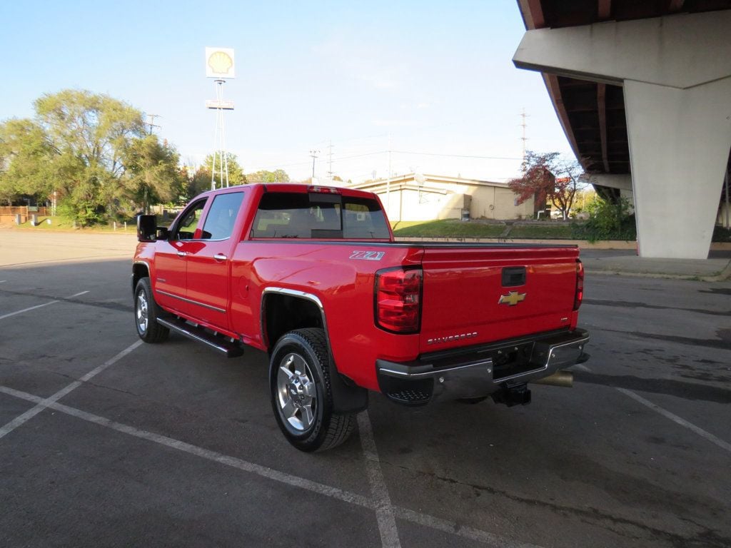 2016 Chevrolet Silverado 2500HD 4WD Crew Cab 153.7" LTZ - 22660828 - 7