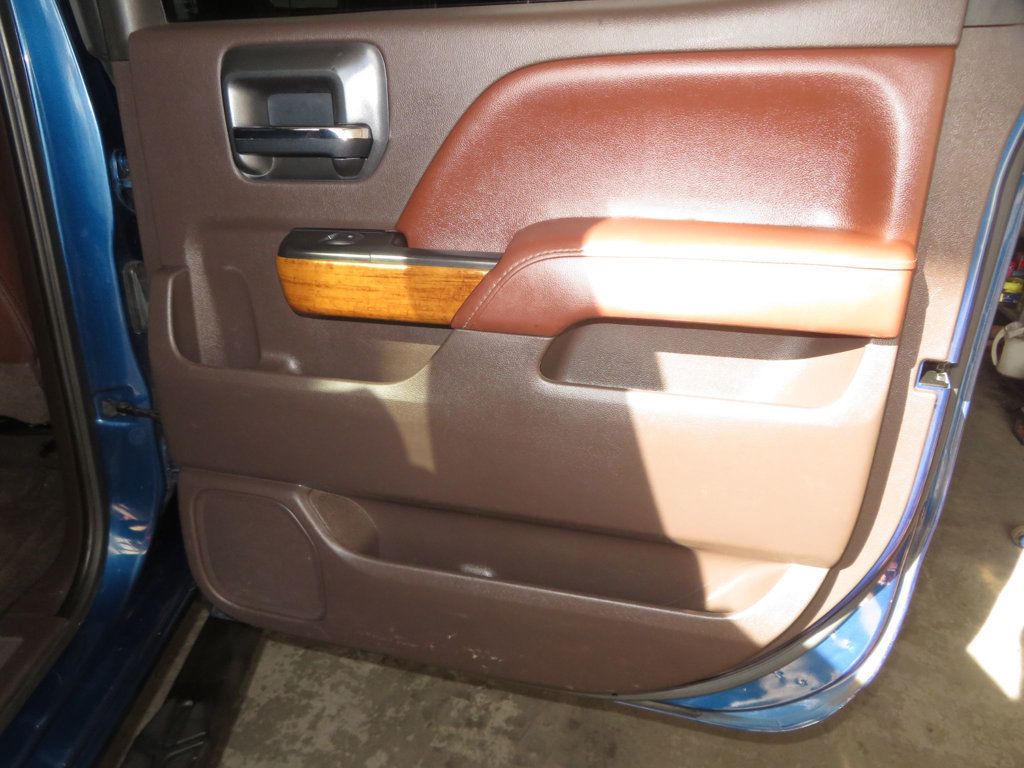 2016 Chevrolet Silverado 2500HD 4X4 CREWCAB HIGHCOUNTRY DURAMANAX DIESEL EXTRA CLEAN  - 22962473 - 28