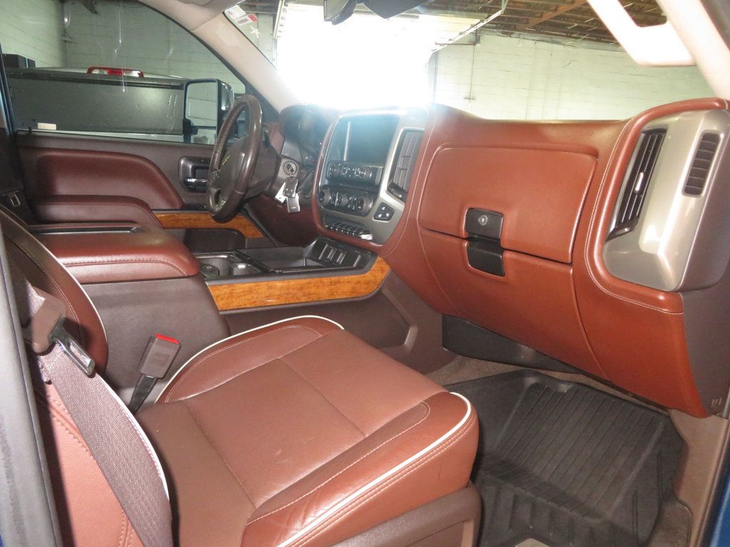 2016 Chevrolet Silverado 2500HD 4X4 CREWCAB HIGHCOUNTRY DURAMANAX DIESEL EXTRA CLEAN  - 22962473 - 36