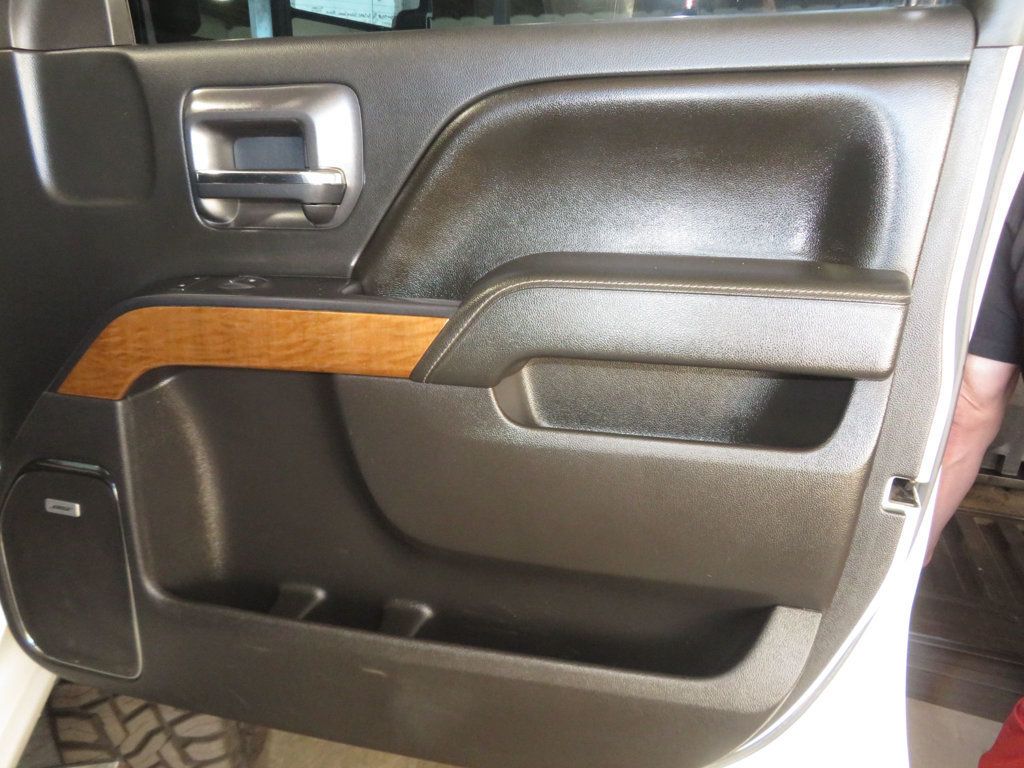 2016 Chevrolet Silverado 2500HD 4X4 CREWCAB LTZ DURAMAX DIESEL 2500 LIFTED NEW TIRES AZ TRUCK  - 22937643 - 32