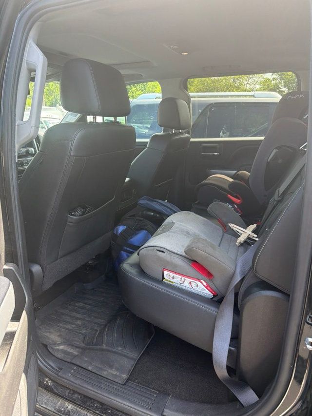 2016 Chevrolet Silverado 2500HD LTZ - 23062156 - 5