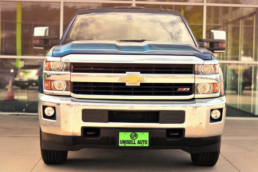 2016 Chevrolet Silverado LTZ photo 2