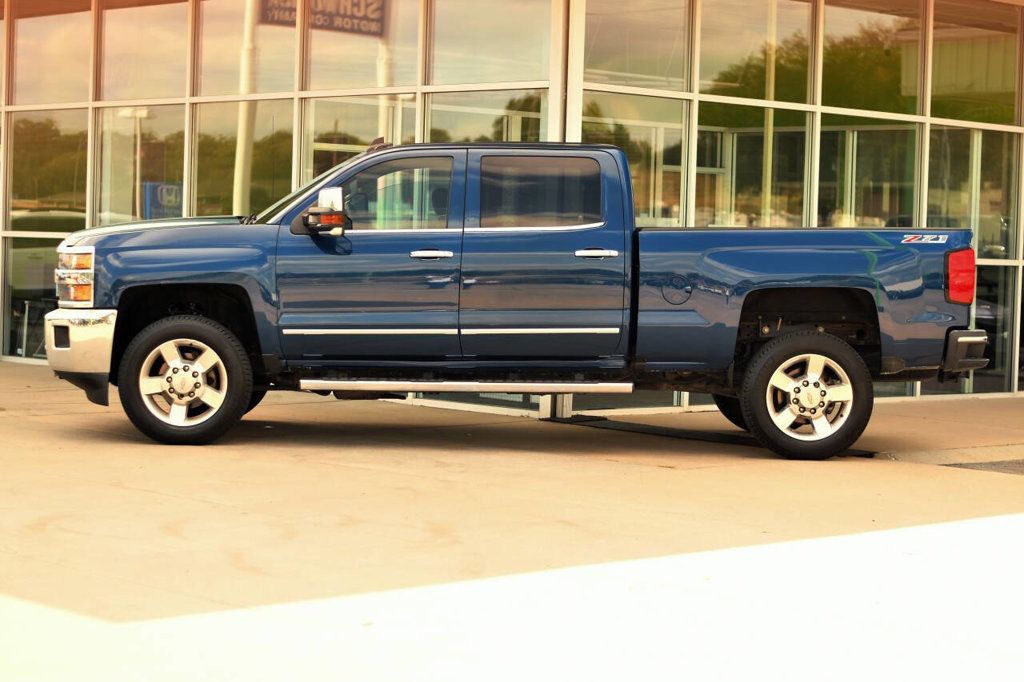 2016 Chevrolet Silverado LTZ photo 4