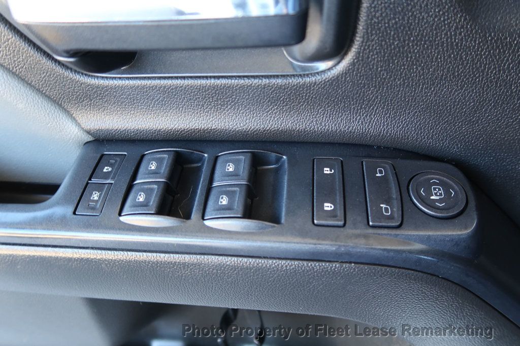 2016 Chevrolet Silverado 2500HD Silverado 2500 4WD Crew Cab KUV Diesel - 22939553 - 34