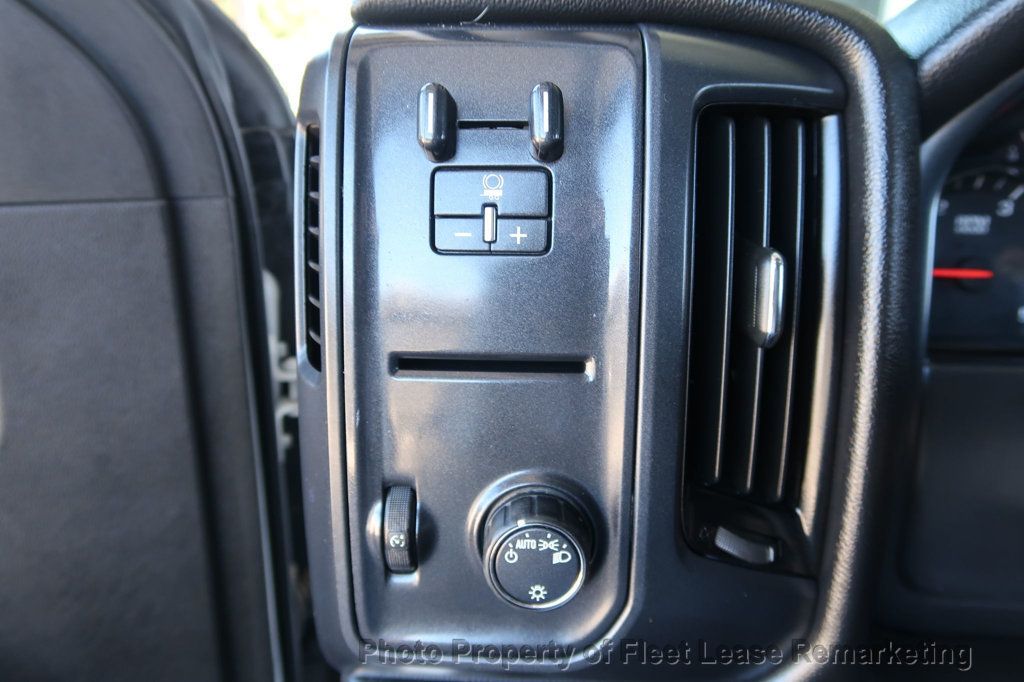 2016 Chevrolet Silverado 2500HD Silverado 2500 4WD Crew Cab KUV Diesel - 22939553 - 35