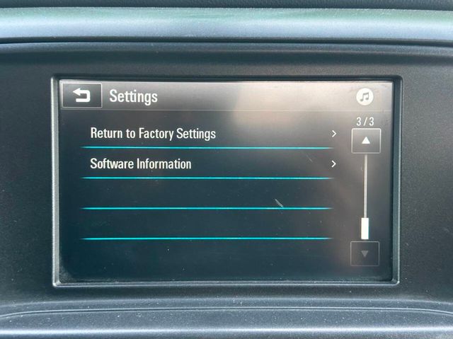 2016 Chevrolet Silverado 2500HD Work Truck 4x4 4dr Crew Cab SB - 22963935 - 32