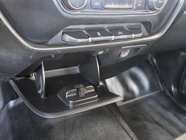 2016 Chevrolet Silverado 2500HD W/T - 23066370 - 13