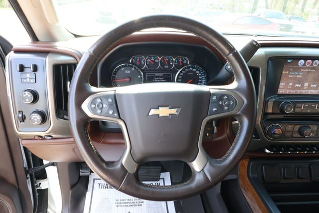 2016 Chevrolet Silverado 3500HD 4WD Crew Cab 167.7'' High Country w/ Duramax Plus Pkg & Sunroof - 23014157 - 10