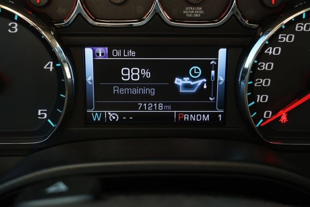 2016 Chevrolet Silverado 3500HD 4WD Crew Cab 167.7'' High Country w/ Duramax Plus Pkg & Sunroof - 23014157 - 12