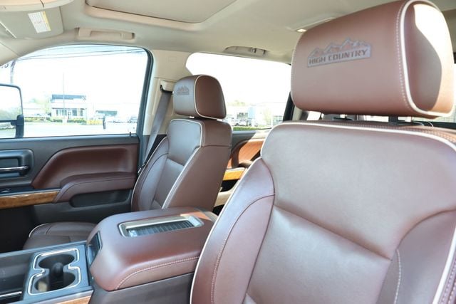2016 Chevrolet Silverado 3500HD 4WD Crew Cab 167.7'' High Country w/ Duramax Plus Pkg & Sunroof - 23014157 - 17