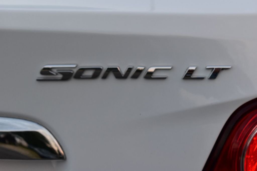 2016 Chevrolet Sonic 4dr Sedan Automatic LT - 21425831 - 42