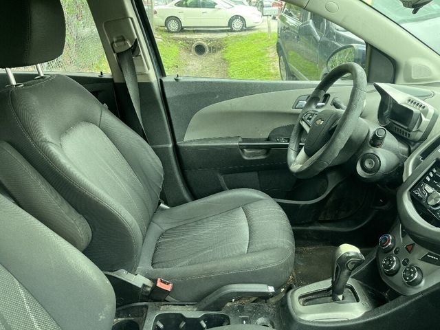 2016 Chevrolet Sonic 4dr Sedan Automatic LT - 22432810 - 1