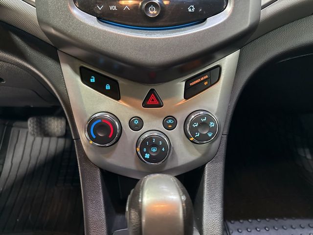 2016 Chevrolet Sonic 4dr Sedan Automatic LT - 23020677 - 16