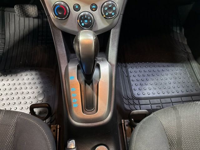 2016 Chevrolet Sonic 4dr Sedan Automatic LT - 23020677 - 17