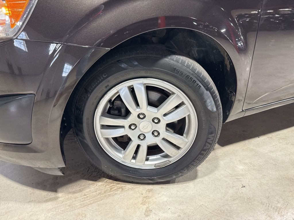 2016 Chevrolet Sonic 4dr Sedan Automatic LT - 23020677 - 1