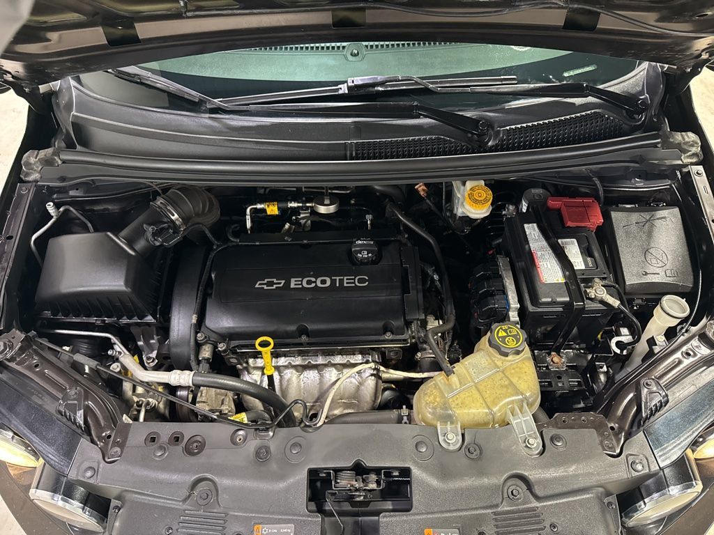 2016 Chevrolet Sonic 4dr Sedan Automatic LT - 23020677 - 35