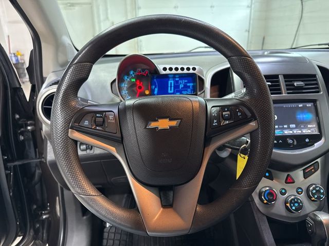 2016 Chevrolet Sonic 4dr Sedan Automatic LT - 23020677 - 8