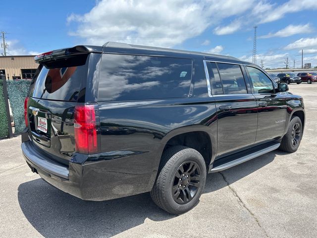 2016 Chevrolet Suburban 2WD 4dr 1500 LT - 23019429 - 3