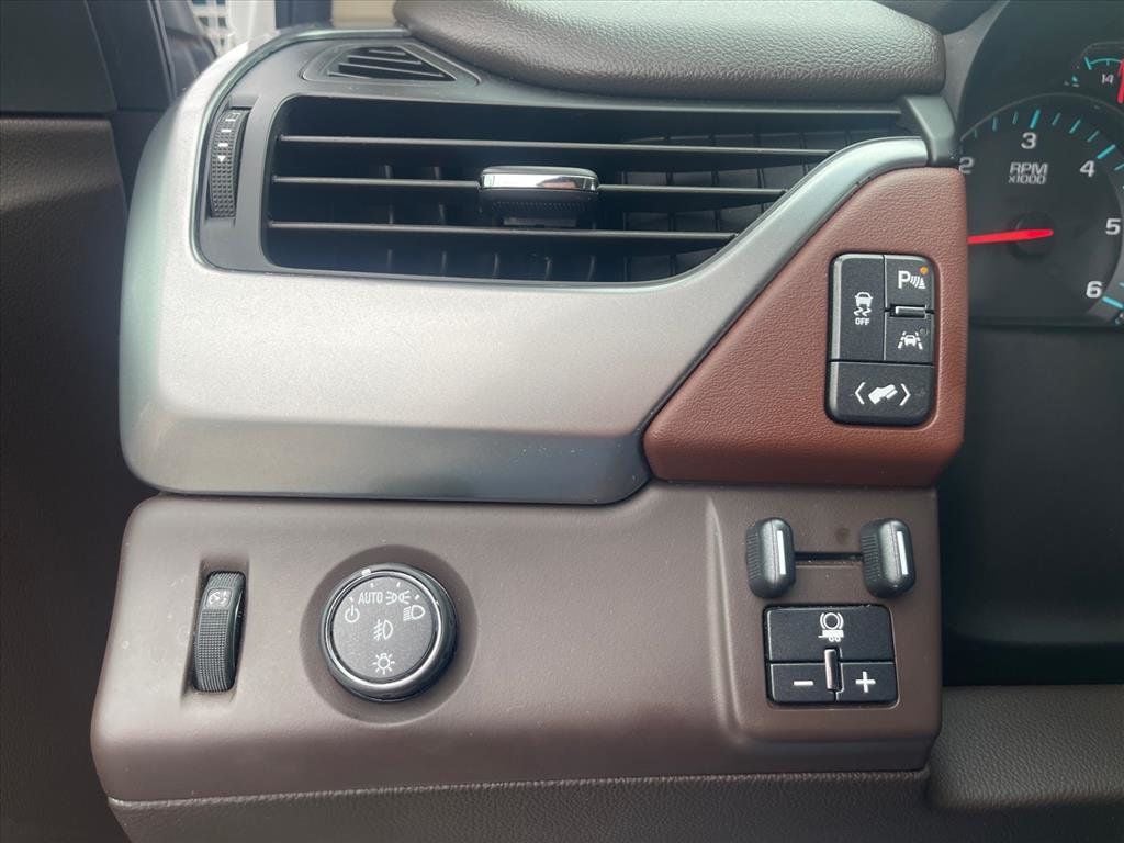 2016 Chevrolet Suburban 2WD 4dr 1500 LTZ - 22959232 - 15