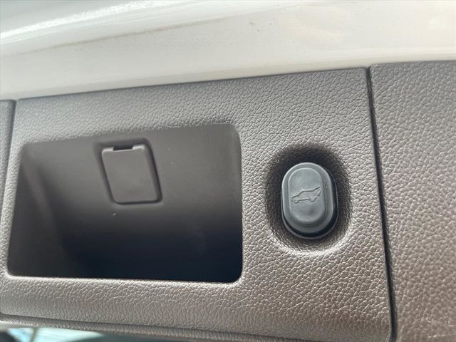 2016 Chevrolet Suburban 2WD 4dr 1500 LTZ - 22959232 - 19