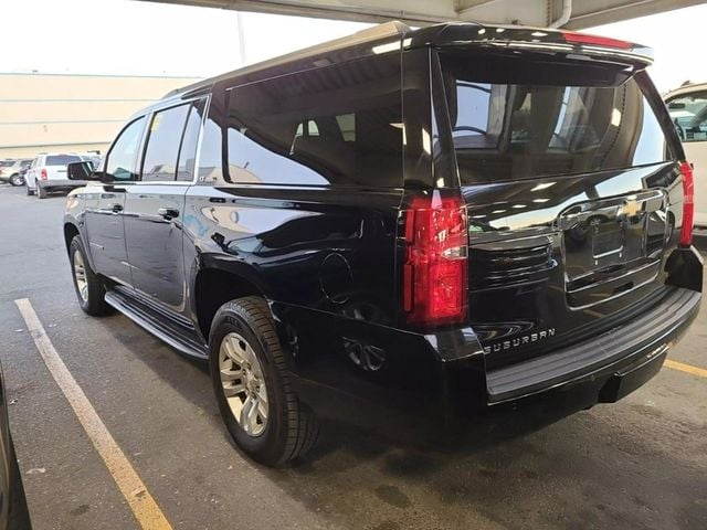 2016 Chevrolet Suburban 4WD 4dr 1500 LT - 22674845 - 3