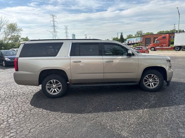 2016 Chevrolet Suburban 4WD 4dr 1500 LT - 23032385 - 7