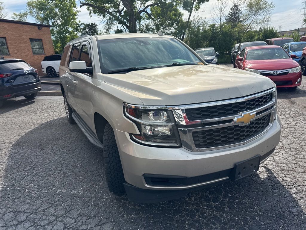 2016 Chevrolet Suburban 4WD 4dr 1500 LT - 23032385 - 8