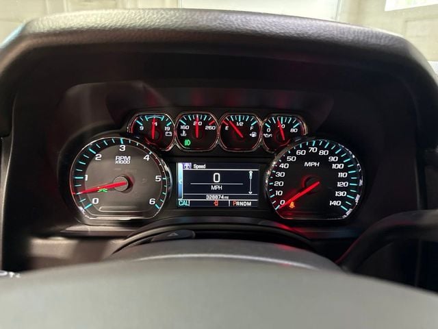 2016 Chevrolet Suburban 4WD 4dr 1500 LT - 23034310 - 13