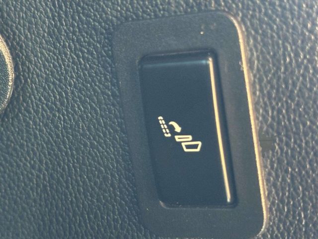 2016 Chevrolet Suburban 4WD 4dr 1500 LT - 22937446 - 28