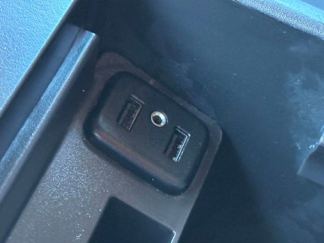 2016 Chevrolet Suburban 4WD 4dr 1500 LT - 22937446 - 61